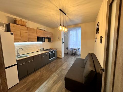 квартира за адресою Сімейна вул., 6