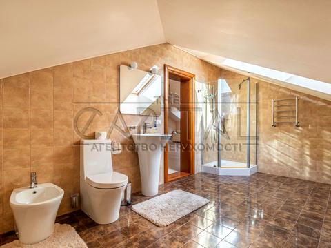 будинок за адресою Лісна