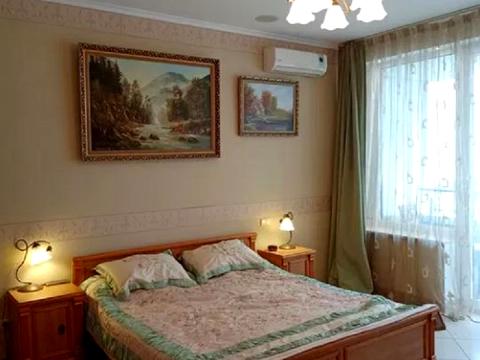 квартира за адресою Літературна вул., 1а