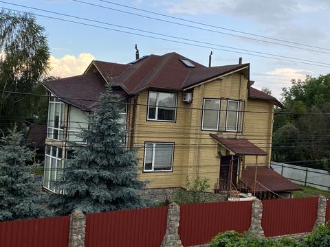 будинок за адресою Синьоозерна вул.