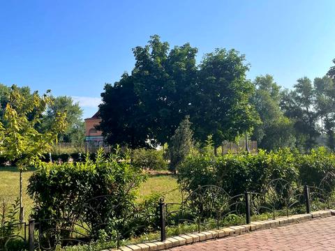 комерційна за адресою Оболонська набережна вул., 15