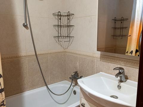квартира за адресою Анни Ахматової вул., 15