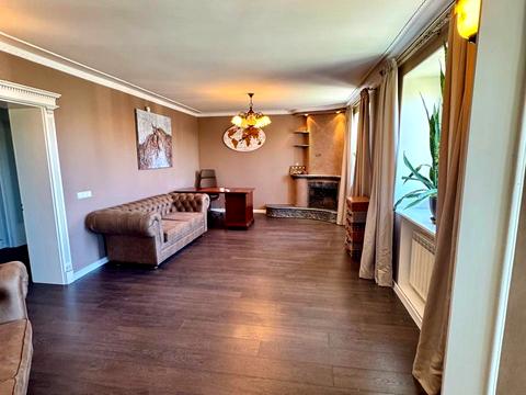 квартира за адресою Драгоманова вул., 17