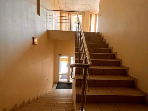 комерційна за адресою Тролейбусна вул., 13