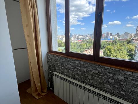 квартира за адресою Тополева вул., 4/8