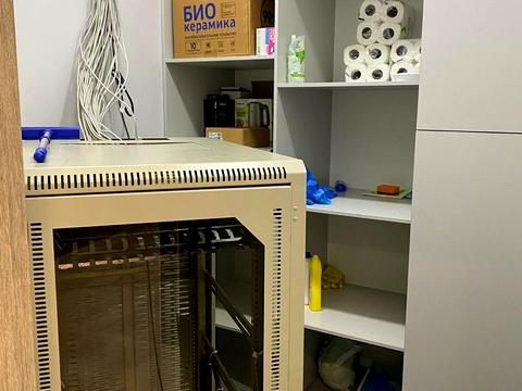 комерційна за адресою Кловський узвіз, 7a