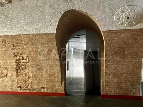 коммерческая по адресу Евгения Коновальца ул. (Щорса), 44