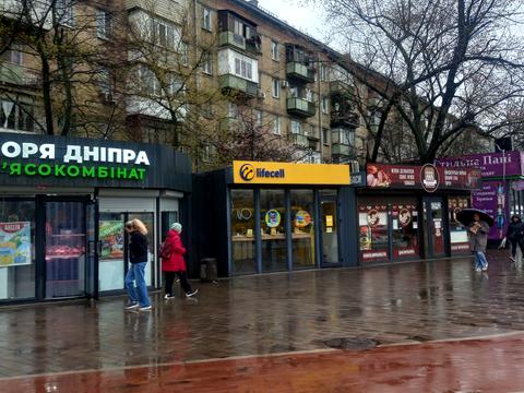 квартира за адресою Леоніда Каденюка просп. (Юрія Гагаріна), 3