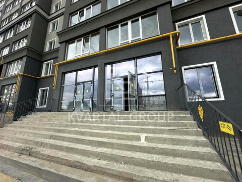 комерційна за адресою Івана Кожедуба вул., 3а