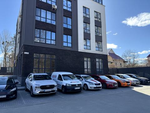 комерційна за адресою Університетська вул., 29а