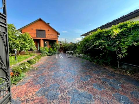 будинок за адресою 129-та Садова вул., 126
