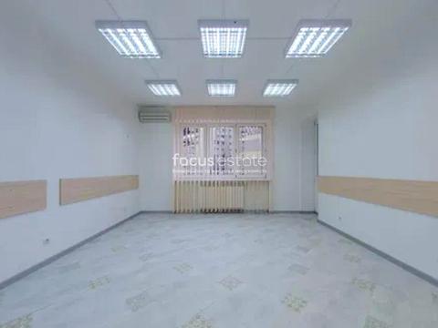 комерційна за адресою Левка Лук'яненка вул. (Маршала Тимошенка), 21