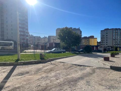 комерційна за адресою Лісогринівецька вул., 18