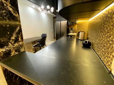 квартира по адресу Гвардейцев-Широнинцев ул., 70