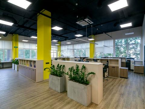 комерційна за адресою Борщагівська вул., 154