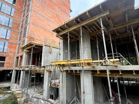 квартира за адресою Мирного Панаса вул., 4