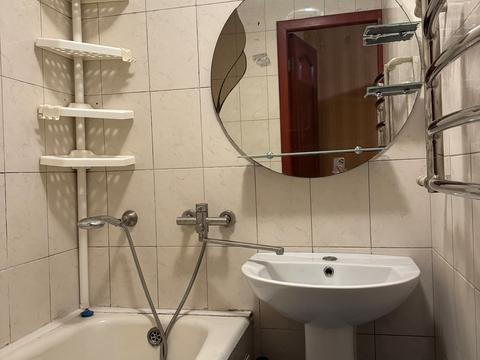 квартира по адресу Гвардейцев-Широнинцев ул., 21