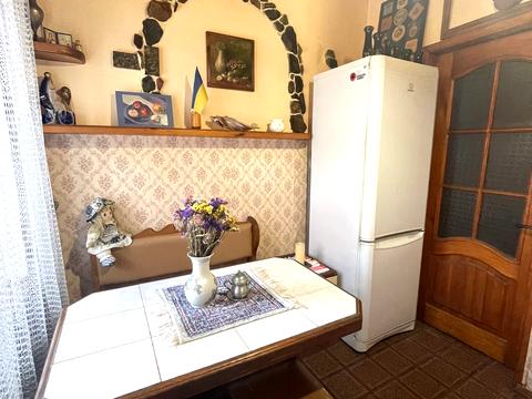 квартира за адресою Богуна вул., 4