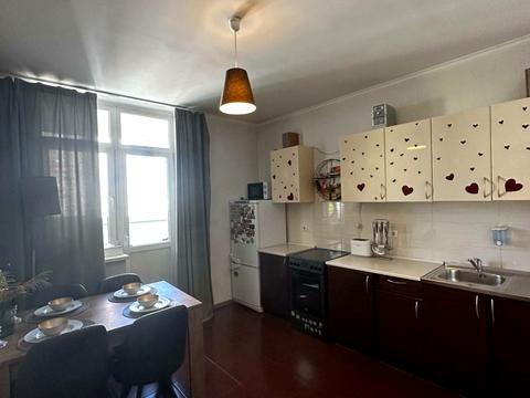 квартира по адресу Любомира Гузара просп. (Космонавта Комарова), 46