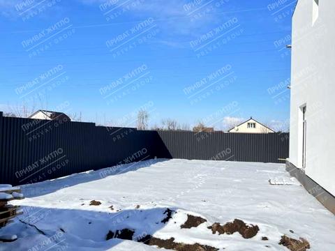 дом по адресу центральна, 1