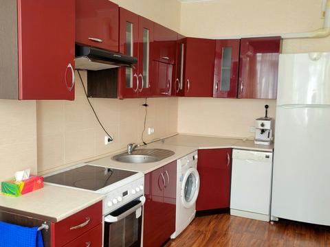 квартира за адресою Академіка Сахарова вул., 38