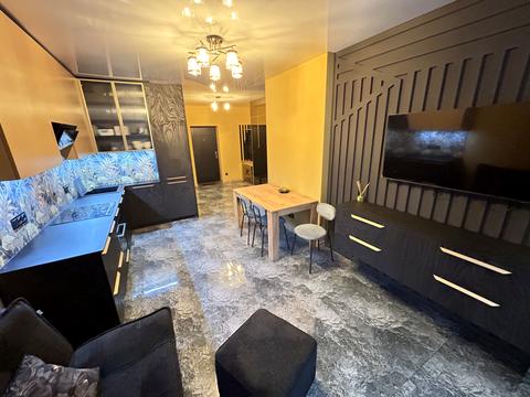 квартира за адресою Академіка Глушкова просп., 42