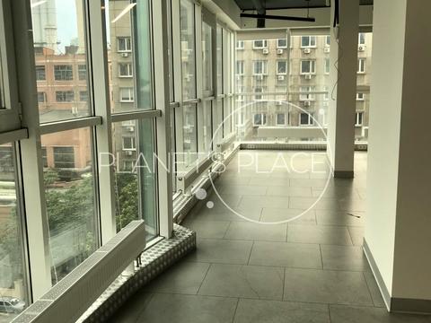 комерційна за адресою Жилянська вул., 118