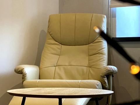 комерційна за адресою Вул. Дворецька, 46