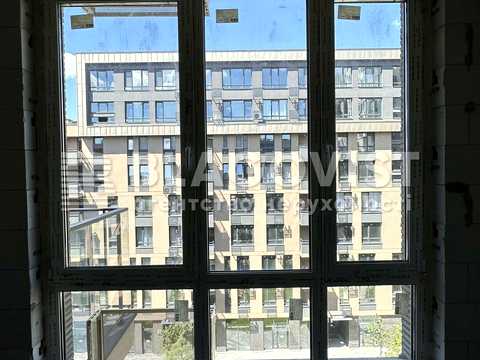 квартира за адресою Салютна вул., 2к18