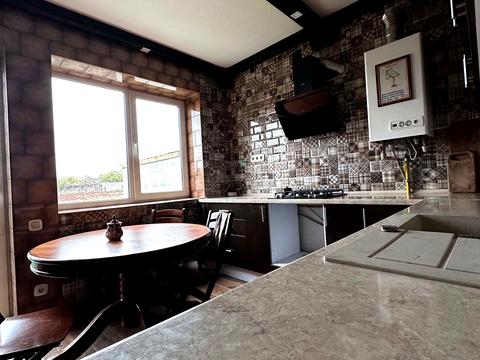 дом по адресу Дніпровська