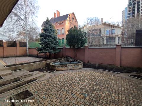 будинок за адресою Горіхова вул.