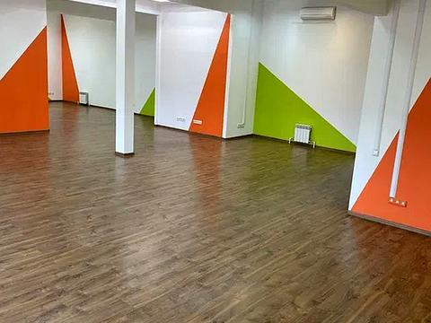 комерційна за адресою Межигірська вул., 87-А