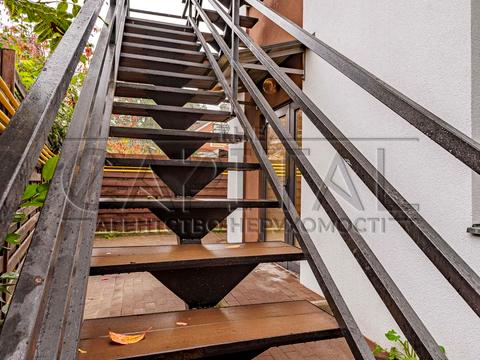 будинок за адресою Давидчука вул., 1