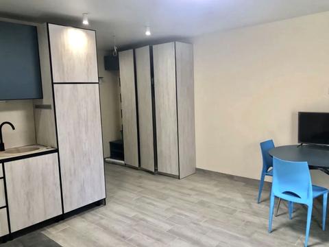 квартира за адресою Лоцманський узвіз, 9