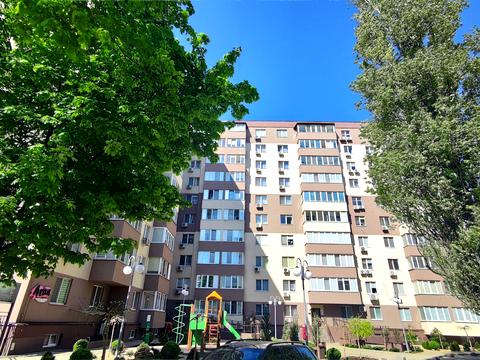 квартира за адресою Рихтера Святослава, 148 а