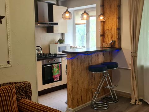 квартира за адресою Набережно-Лугова вул., 3-А