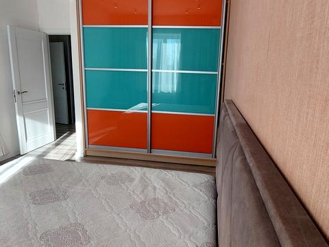 квартира за адресою Довженка вул., 6