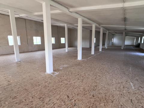 комерційна за адресою Радосинська вул., 124