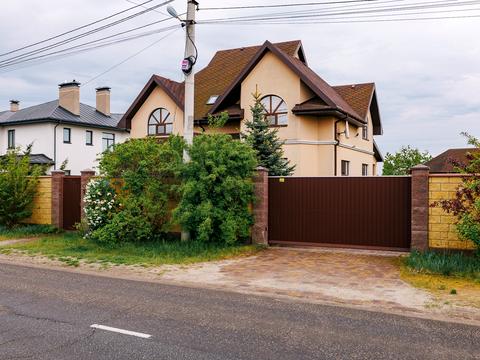 дом по адресу Українська