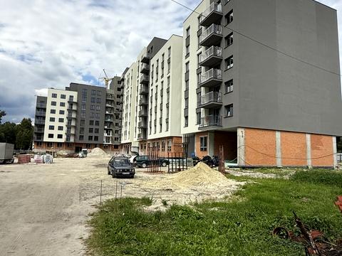 комерційна за адресою Львів, Івана Величковського вул., 84