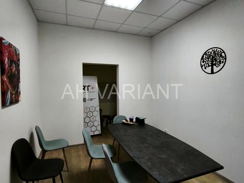 комерційна за адресою Карпатської України вул. (Юрія Гагаріна), 43А