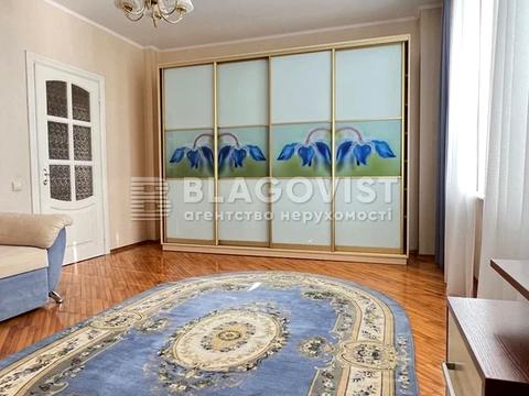 квартира за адресою Академіка Булаховського вул., 5-Г