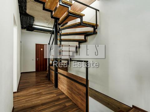 коммерческая по адресу вул, 17а