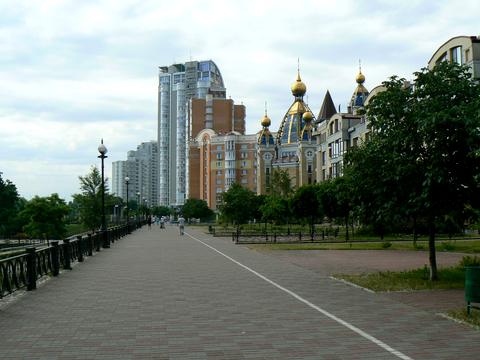 квартира за адресою Володимира Івасюка просп. (Героїв Сталінграду), 4