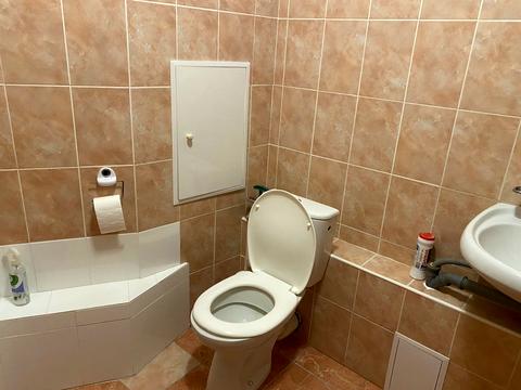 квартира за адресою Драгоманова вул., 1-Б