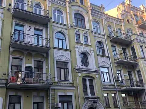 квартира по адресу Андреевский спуск, 2-В