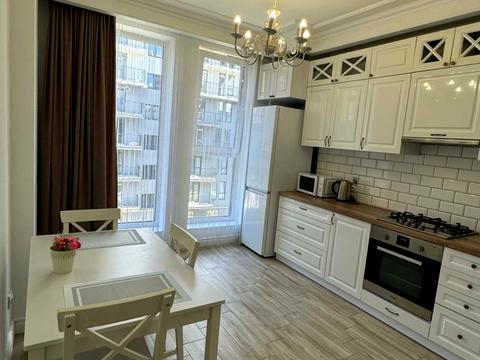квартира за адресою Залізнична вул., 7б