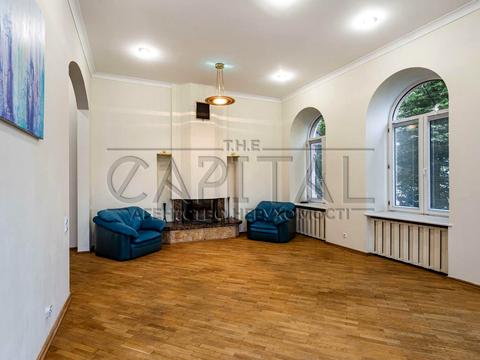 коммерческая по адресу Лютеранская ул., 12