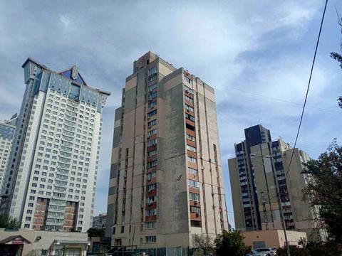 квартира по адресу Павла Тычины просп., 4