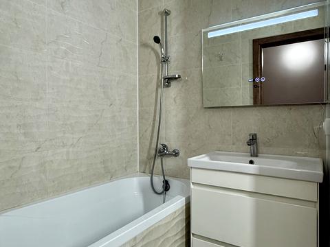 квартира за адресою Велика Набережна вул. (50-річчя СРСР), 41